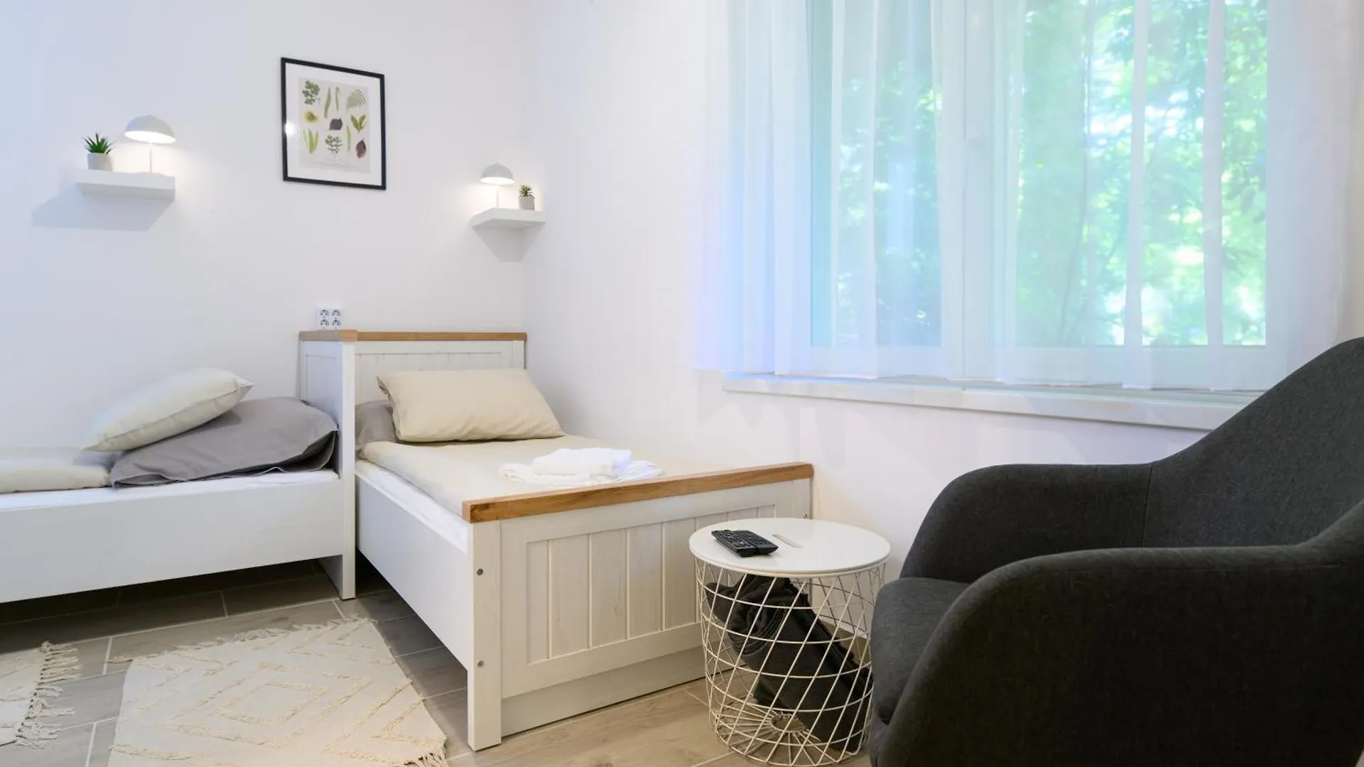 Zentrea Apartman Eger 0*,